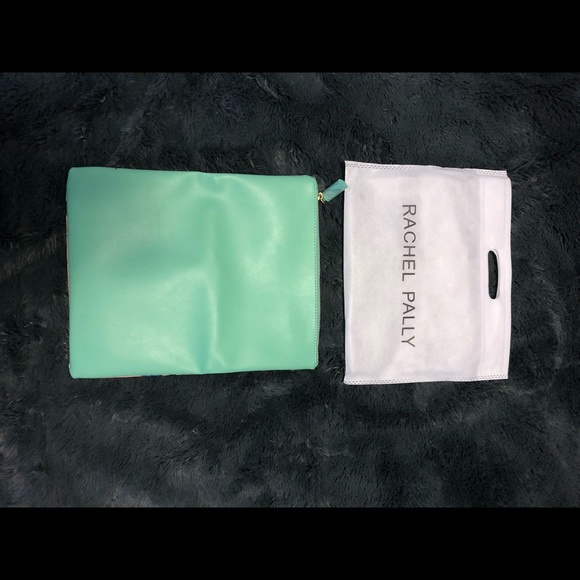 Rachel Pally x FabFitFun Reversible clutch NWOT - Picture 3 of 5